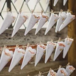 Richland Paper Petal Cones Pearl Finish Lace Trim (Pack Of 12) Aisle Décor