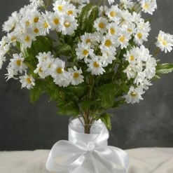 Richland Seasonal Parties White Daisy Bouquet With 24 Stems
